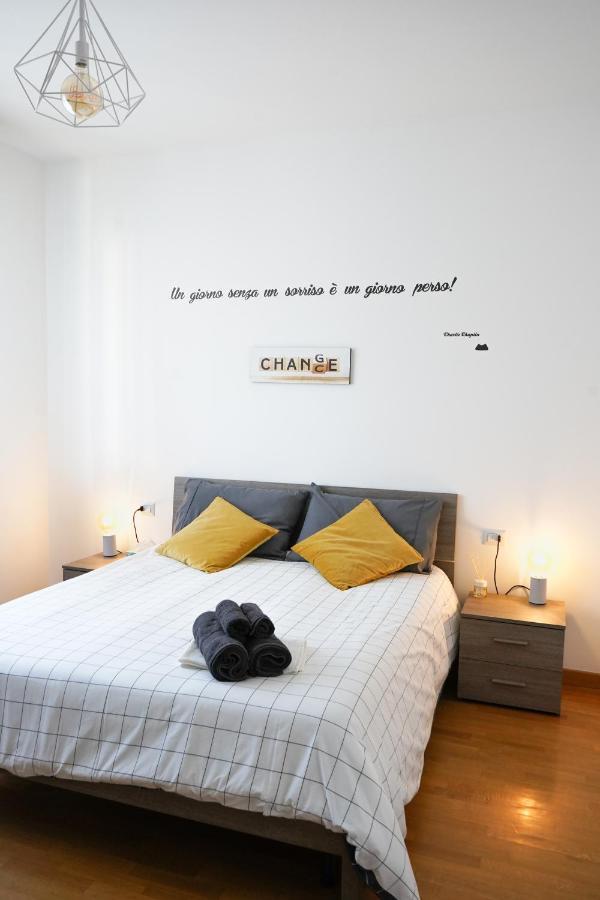 شقة 10 Min From The Airport-Wifi-Free Parking Samarate المظهر الخارجي الصورة