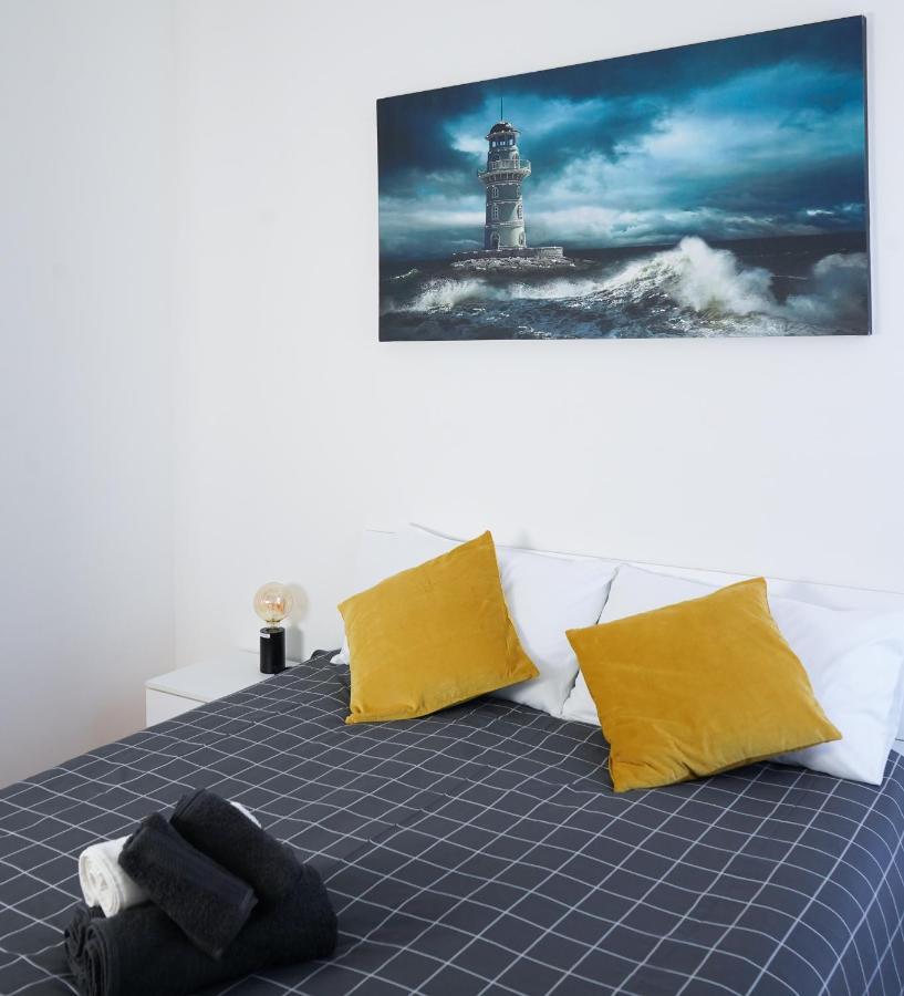 شقة 10 Min From The Airport-Wifi-Free Parking Samarate المظهر الخارجي الصورة